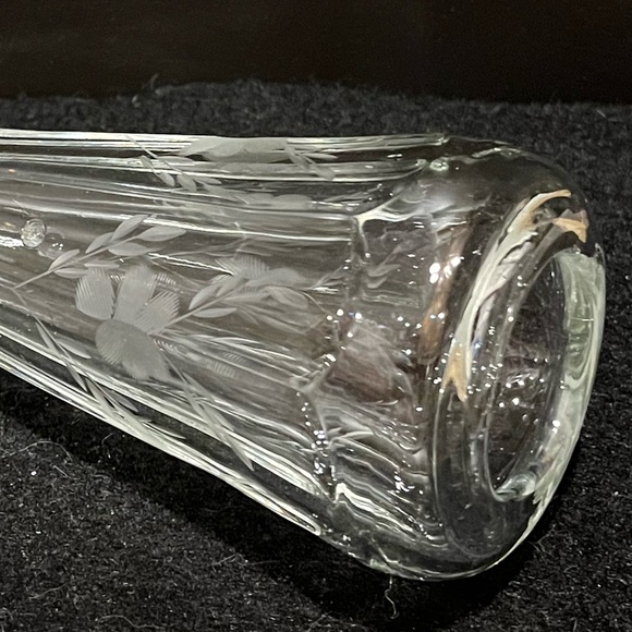 Vintage Automobile Limousine Etched Glass Bud Vase - Picture 2 of 15